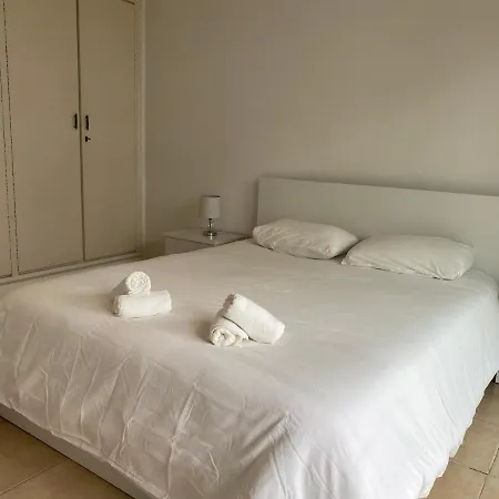 Appartement 1-Bedroom Flat 200M From The Beach In Tourist Area